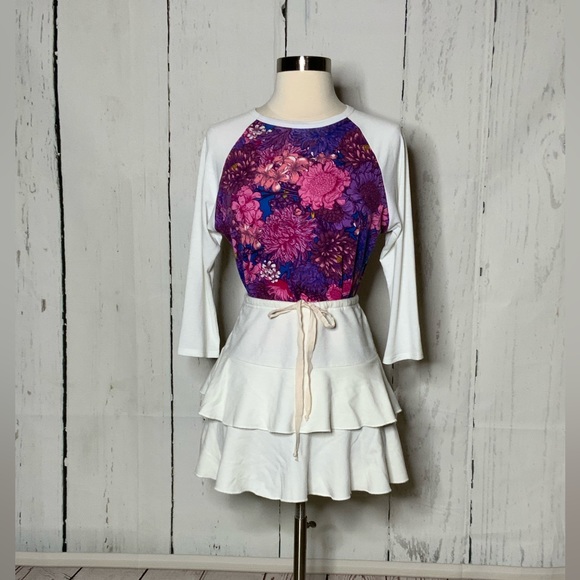 LuLa Roe Randy - Picture 8 of 9